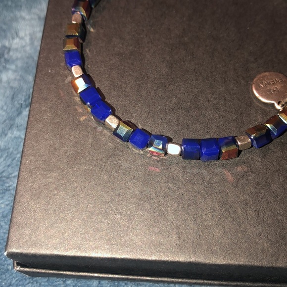 NWT Alex and Ani Dazzle Beaded Bracelet Royal Blue - Picture 2 of 4